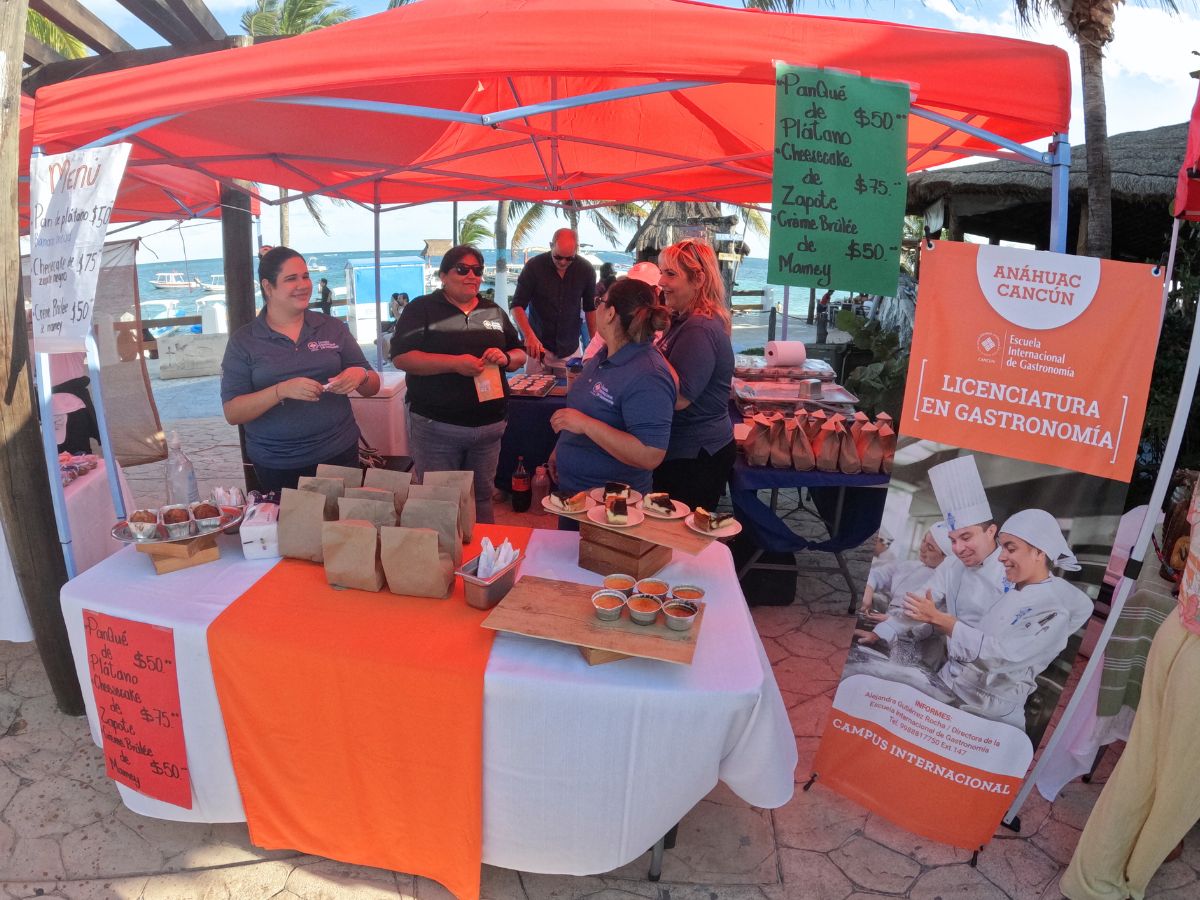 A dessert stall from the Anahuac university in Cancun.