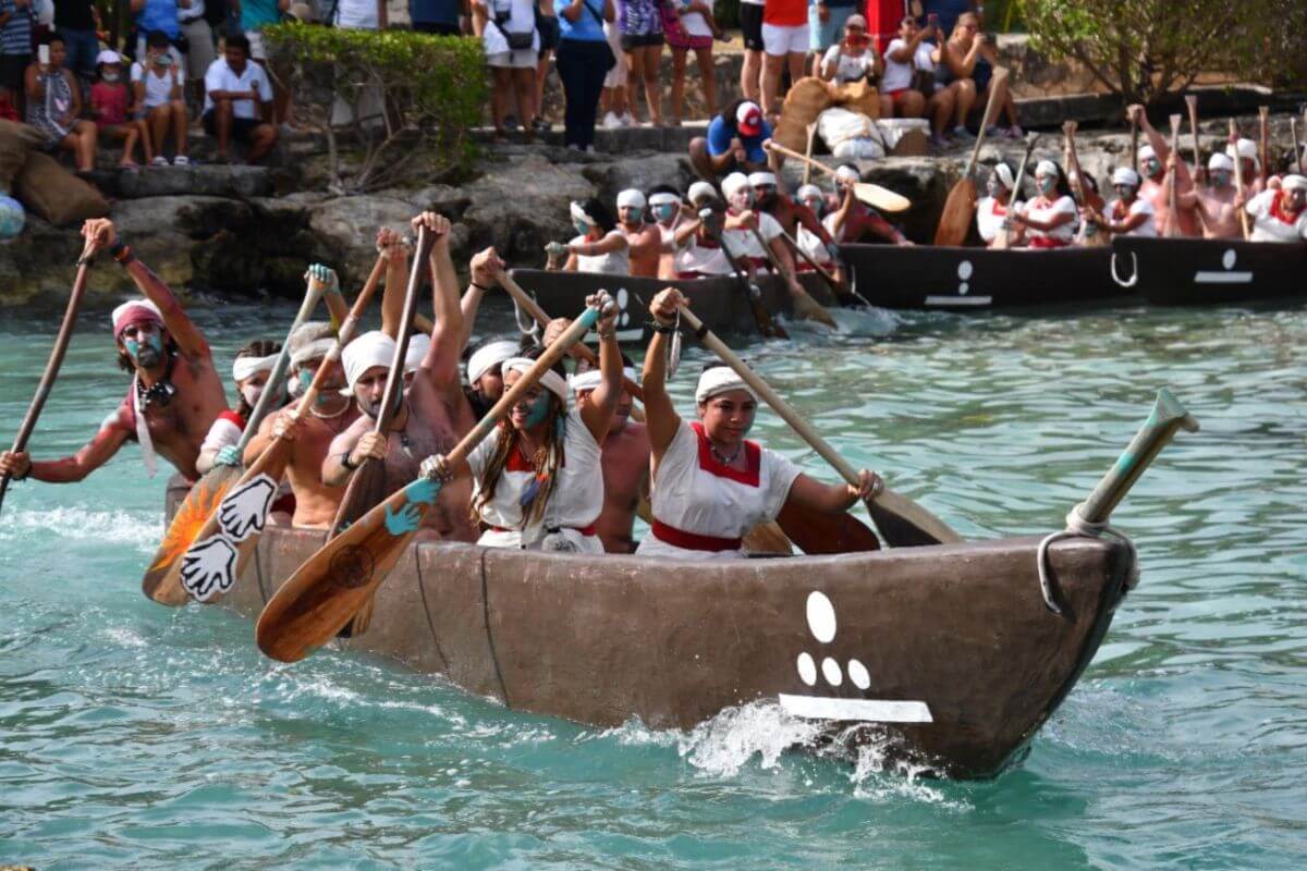 paddlers in the travesia sagrada maya leaving the bay of cozumel to return to playa del carmen